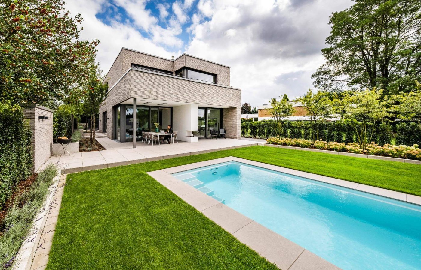 _medien_2-Bildarchiv_1-Schwimmbecken_1-Highlights_Ancona_HAU_AHR_21_ECI_Riviera4kgd